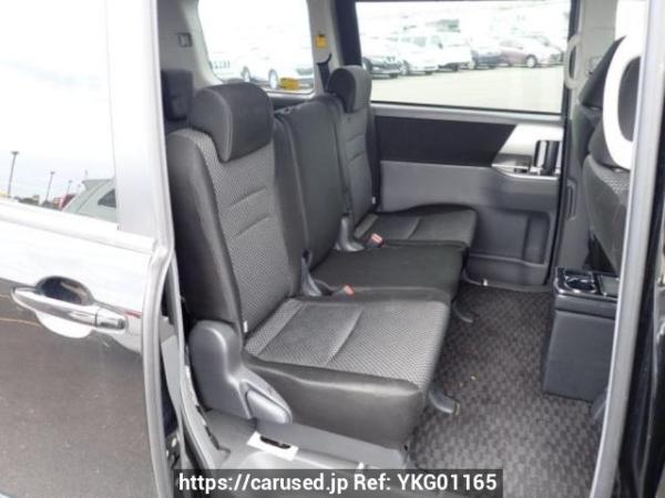 Used 2007 AT toyota noah ZRR70W Image[14]