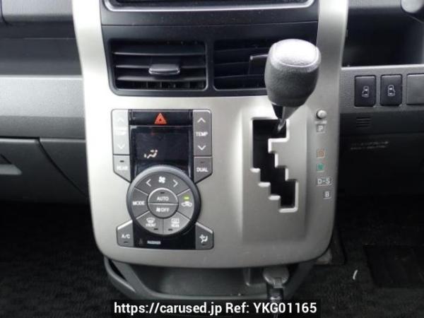 Used 2007 AT toyota noah ZRR70W Image[23]