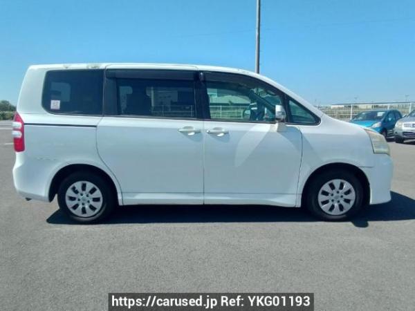 Used 2010 AT toyota noah ZRR70G Image[7]