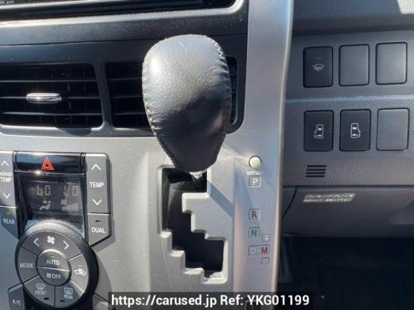 Used 2010 AT toyota voxy ZRR70W Image[23]