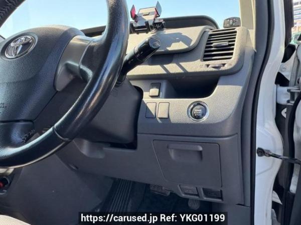 Used 2010 AT toyota voxy ZRR70W Image[27]