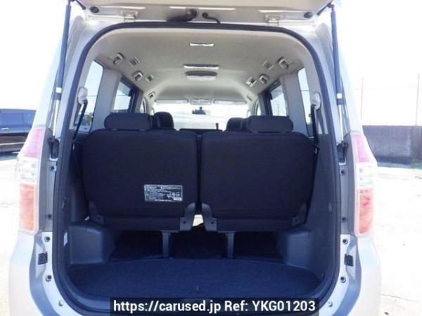 Used 2007 AT toyota noah ZRR75W Image[8]