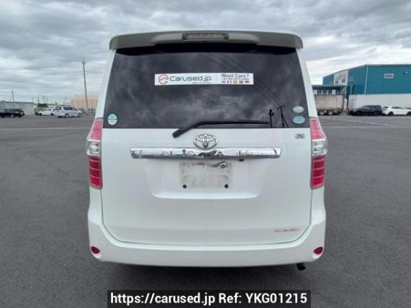 Used 2007 AT toyota noah ZRR70G Image[5]