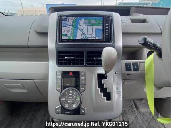 Used 2007 AT toyota noah ZRR70G Image[19]