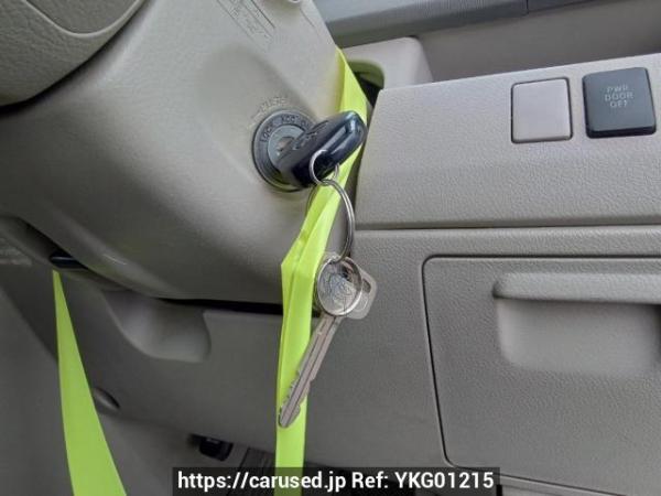 Used 2007 AT toyota noah ZRR70G Image[26]