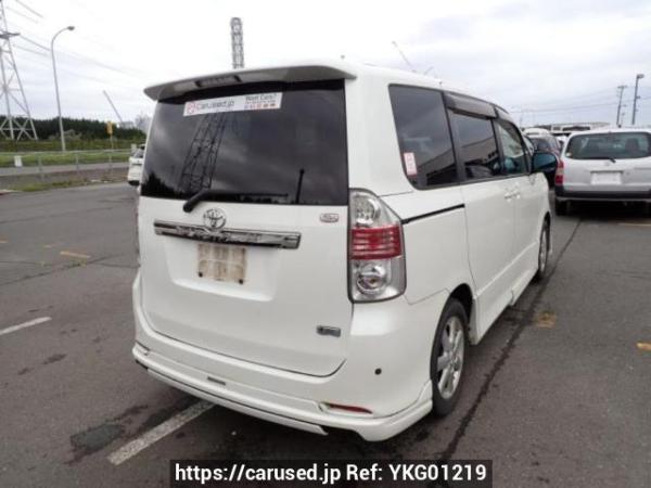 Used 2010 AT toyota noah ZRR70W Image[6]