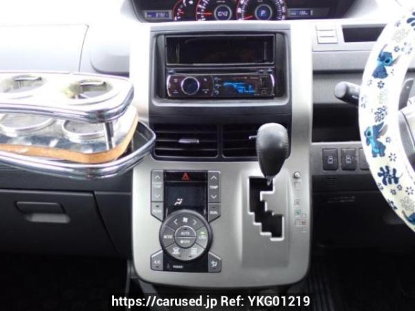 Used 2010 AT toyota noah ZRR70W Image[20]