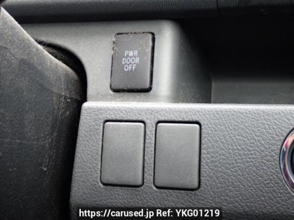 Used 2010 AT toyota noah ZRR70W Image[24]