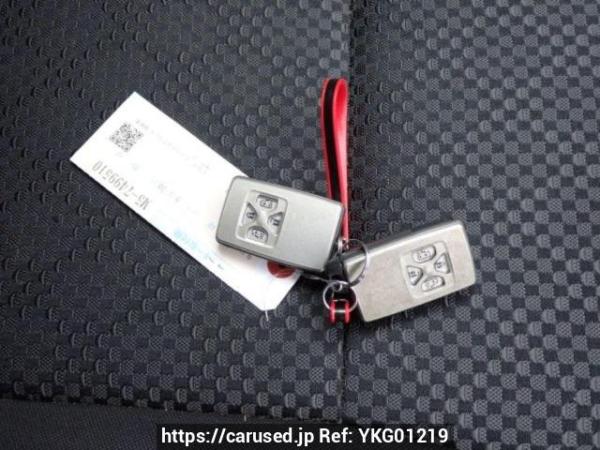Used 2010 AT toyota noah ZRR70W Image[26]