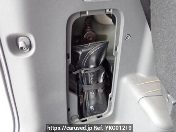 Used 2010 AT toyota noah ZRR70W Image[36]