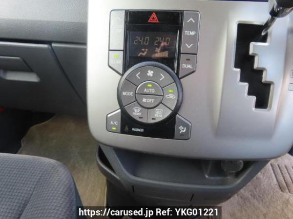Used 2009 AT toyota noah ZRR70G Image[27]