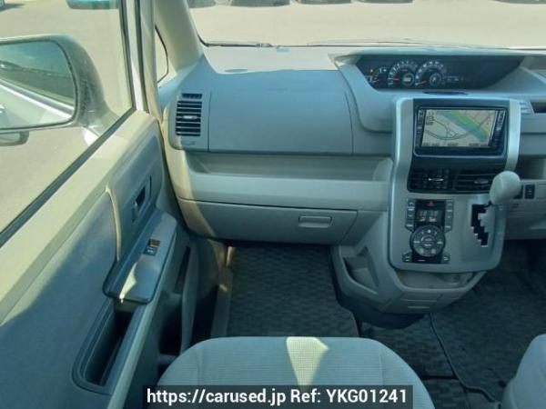 Used 2008 AT toyota noah ZRR70G Image[18]