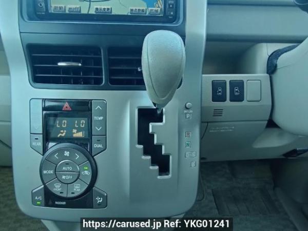 Used 2008 AT toyota noah ZRR70G Image[23]