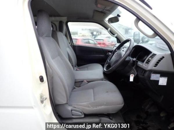 Used 2006 MT toyota hiace-van KDH205V Image[12]