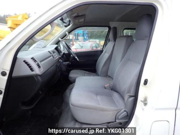 Used 2006 MT toyota hiace-van KDH205V Image[13]
