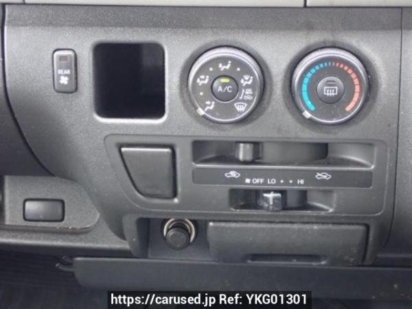 Used 2006 MT toyota hiace-van KDH205V Image[20]