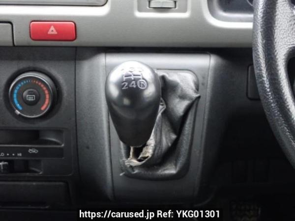 Used 2006 MT toyota hiace-van KDH205V Image[21]