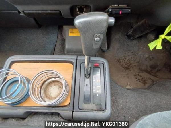 Used 2000 AT toyota hiace-van RZH112V Image[21]