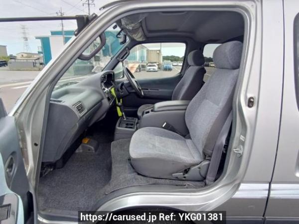 Used 2004 AT toyota hiace-van TRH112V Image[13]