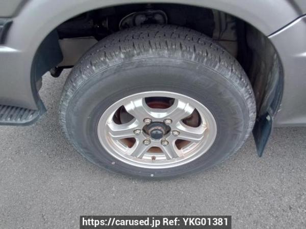 Used 2004 AT toyota hiace-van TRH112V Image[26]