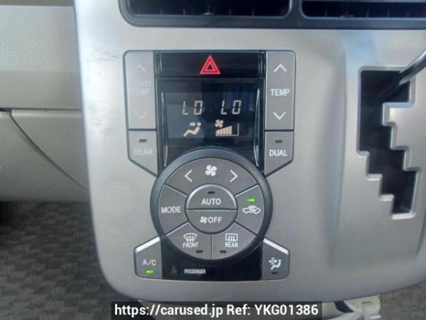 Used 2007 AT toyota noah ZRR75G Image[22]
