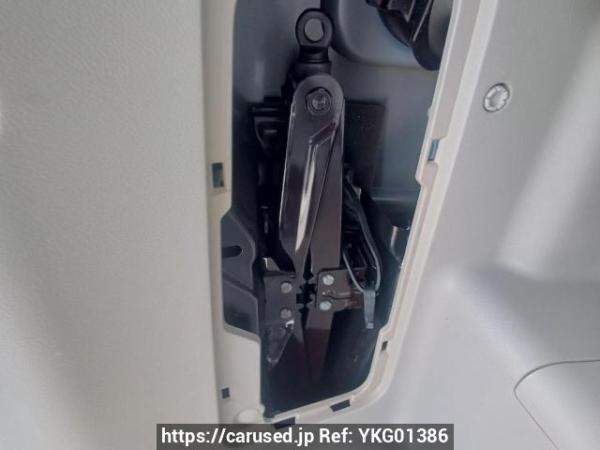 Used 2007 AT toyota noah ZRR75G Image[43]