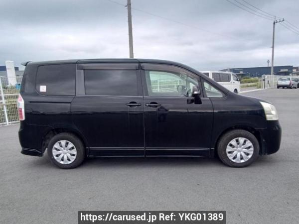 Used 2007 AT toyota noah ZRR70G Image[7]