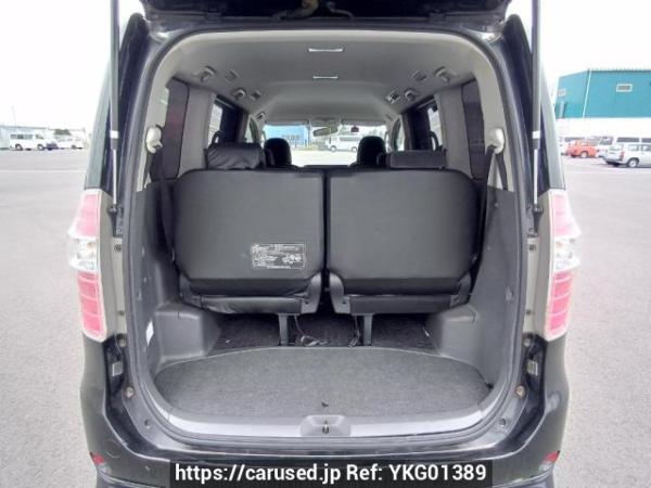 Used 2007 AT toyota noah ZRR70G Image[8]