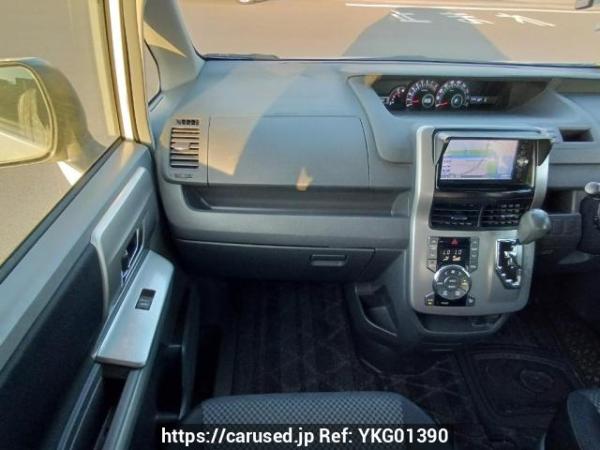 Used 2008 AT toyota noah ZRR70W Image[18]