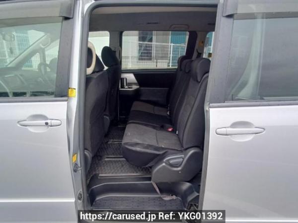 Used 2011 AT toyota noah ZRR75W Image[15]