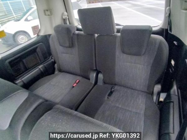 Used 2011 AT toyota noah ZRR75W Image[16]