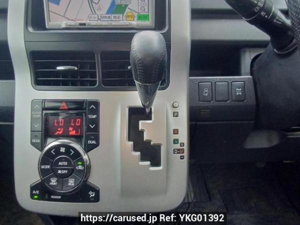 Used 2011 AT toyota noah ZRR75W Image[23]