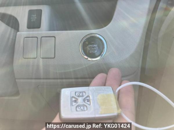 Used 2008 AT toyota noah ZRR70W Image[17]