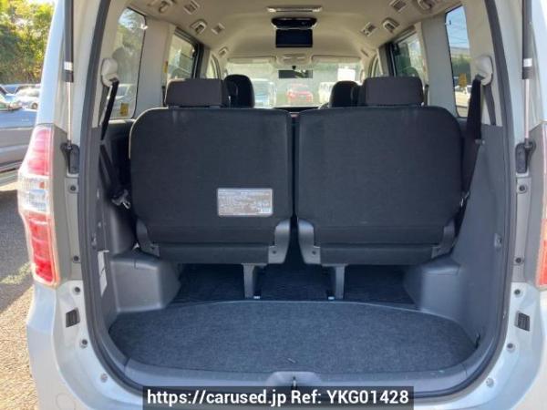 Used 2009 AT toyota noah ZRR70W Image[6]