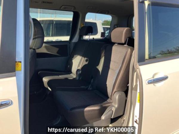 Used 2010 AT toyota voxy ZRR70W Image[11]