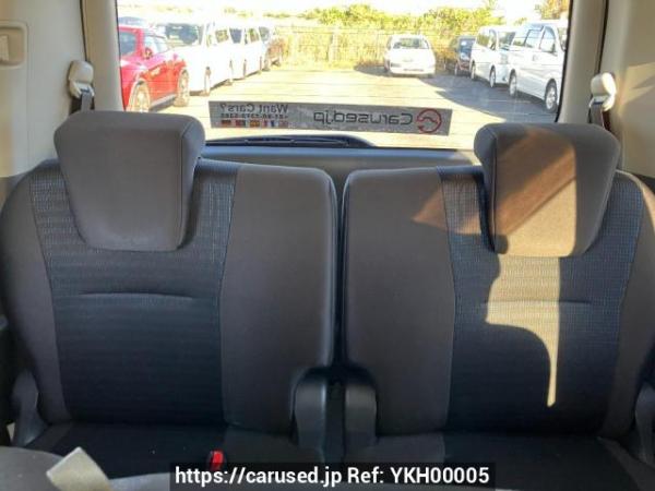 Used 2010 AT toyota voxy ZRR70W Image[13]