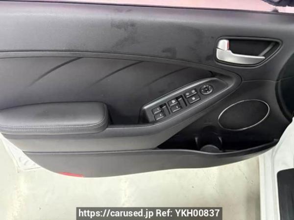 Used 2016 MT kia k3 YQZ7169AMGE5 Image[11]