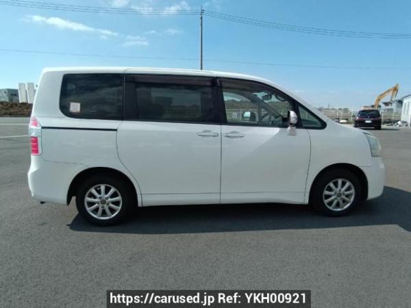 Used 2008 AT toyota noah ZRR70G Image[7]
