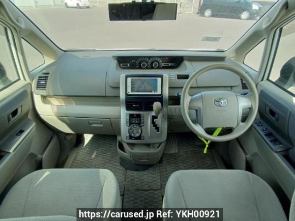 Used 2008 AT toyota noah ZRR70G Image[18]
