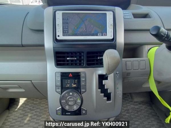 Used 2008 AT toyota noah ZRR70G Image[23]