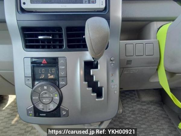 Used 2008 AT toyota noah ZRR70G Image[26]