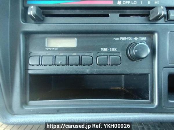 Used 2004 AT toyota regiusace-van TRH112V Image[19]