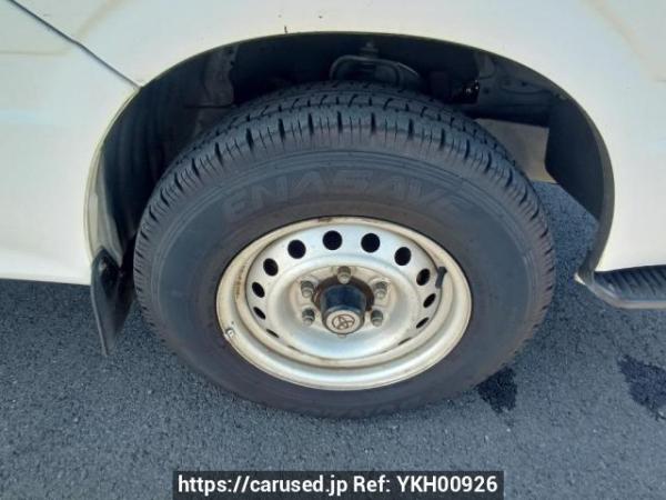 Used 2004 AT toyota regiusace-van TRH112V Image[25]