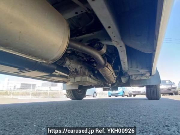 Used 2004 AT toyota regiusace-van TRH112V Image[32]