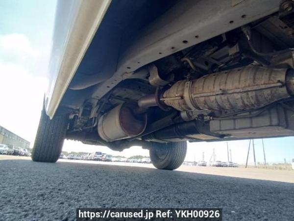 Used 2004 AT toyota regiusace-van TRH112V Image[33]