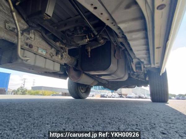 Used 2004 AT toyota regiusace-van TRH112V Image[34]