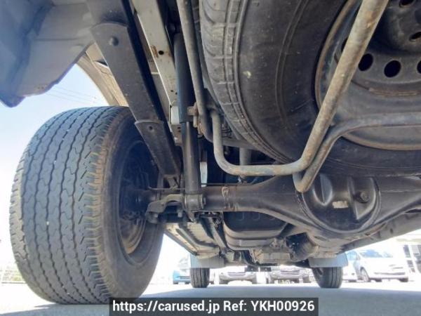 Used 2004 AT toyota regiusace-van TRH112V Image[35]