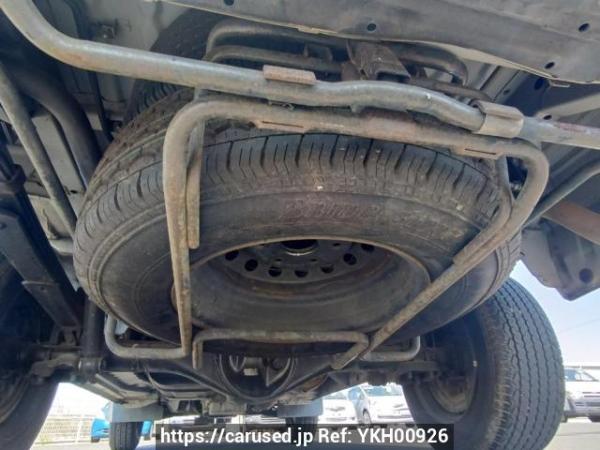 Used 2004 AT toyota regiusace-van TRH112V Image[38]