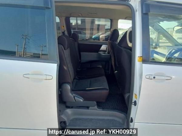 Used 2009 AT toyota noah ZRR70W Image[14]