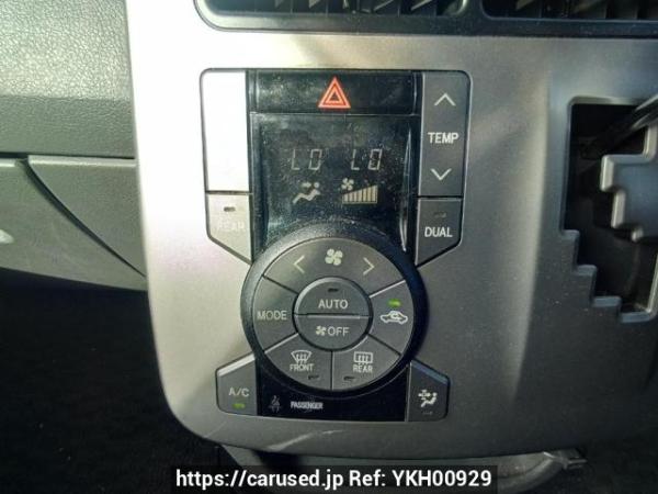 Used 2009 AT toyota noah ZRR70W Image[22]